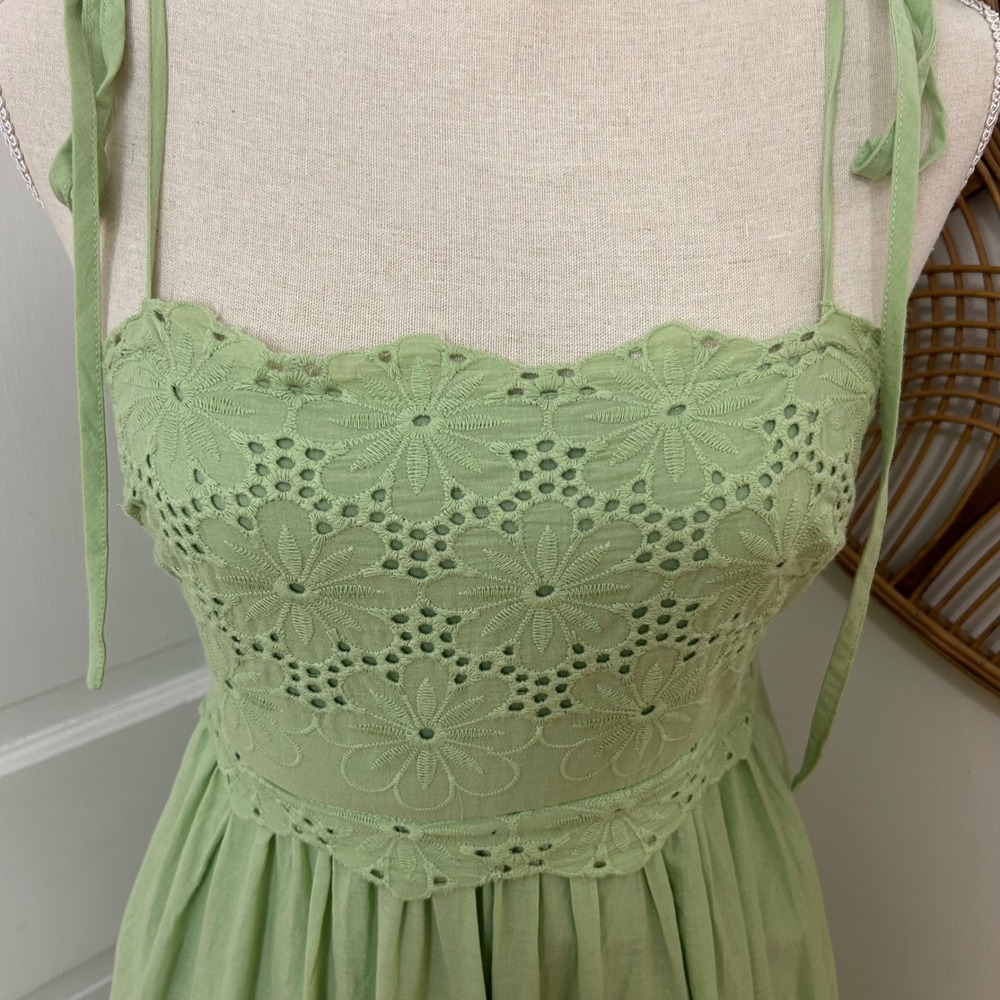 MABLE Maxi Dress Sz S Green Eyelet Boho Tie Shoulder Cottagecore Resort Festival - Picture 2 of 6